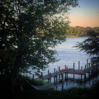 Foto tirada no(a) Rhode River Marina por Jamie G. em 7/24/2015