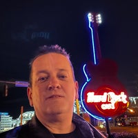 Photo taken at Hard Rock Cafe Nashville by Stefano R. on 12/18/2022