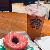 Photo taken at Starbucks by Gleyson S. on 11/9/2021