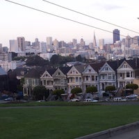 Alamo Square Alamo Square 人の訪問者 から 169個のtips 件