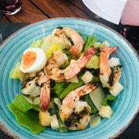 Foto diambil di 34 Restaurant oleh Dina Işıl pada 7/7/2019