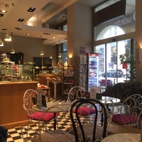 รูปภาพถ่ายที่ Café Latte Art โดย Elizaveta เมื่อ 3/10/2017
