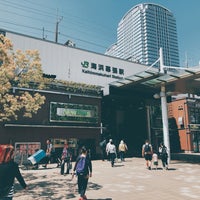 Photo taken at Kaihimmakuhari Station by 流星 矢. on 4/28/2018