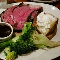 Photo taken at Outback Steakhouse by Jimmy C. on 1/20/2017