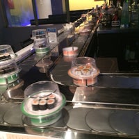 Foto tirada no(a) Umi Sushi + Tapas por Aziz em 2/25/2015
