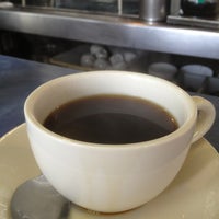 Das Foto wurde bei New Post Coffee Shop von T2 K. am 1/4/2013 aufgenommen