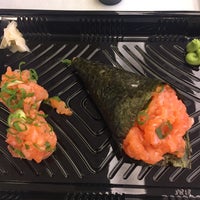 Photo taken at Kame Sushi by Fabíola on 2/10/2016
