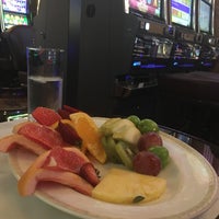 Photo taken at Ambasadori Lounge bar by Özer on 5/25/2019