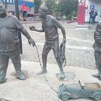 Photo taken at Скульптура «Трус, Балбес и Бывалый» by Екатерина on 6/15/2015