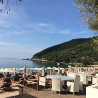 Photo taken at Lichnos Beach Hotel by Natalia A. on 8/10/2015