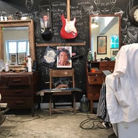 Photo prise au Hair House Barbershop by Adam Chan par Kevin W S K. le6/7/2017