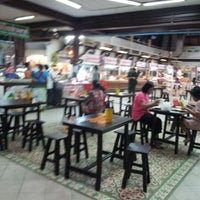 Photo taken at 7-Eleven by Surapark S. on 10/26/2012