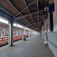 รูปภาพถ่ายที่ Stasiun Jakarta Kota โดย Nonik S. เมื่อ 3/19/2023