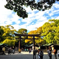 Photo taken at Meiji Jingu Shrine by fulxus on 5/2/2013