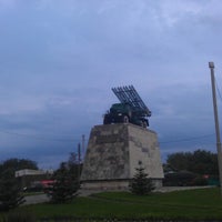 Photo taken at Памятник &amp;quot;Гвардейцам-миномётчикам&amp;quot; - БМ-13-16 на базе ЗИЛ-157 &amp;quot;Катюша&amp;quot; by Kirill R. on 9/27/2013
