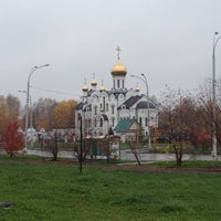 Photo taken at Парк у Променада-2 by Евгения Ю. on 10/8/2012