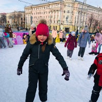 Photo taken at Каток на площади Ленина by Ines I. on 1/8/2022