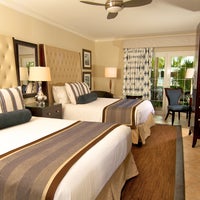 Foto diambil di Southernmost Hotel in the USA oleh Southernmost Hotel in the USA pada 10/7/2013