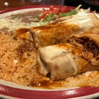 Снимок сделан в Los Aztecas Mexican Restaurant пользователем christiaan t. 8/30/2017
