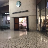 Photo taken at Starbucks by Esra Y. on 4/9/2017