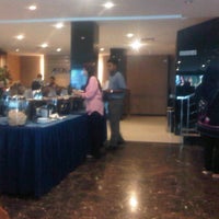 Photo taken at Aston Pekanbaru City Hotel by Oktavianus L. on 11/8/2012