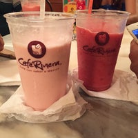 8/20/2015 tarihinde Sara A.ziyaretçi tarafından Café Riviera'de çekilen fotoğraf
