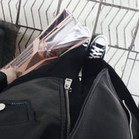 Acne Studios 心斎橋 大阪市 大阪府 Acne Studios 心斎橋 大阪市 大阪府