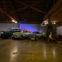 12/21/2019 tarihinde Jono K.ziyaretçi tarafından Classic Cars West'de çekilen fotoğraf