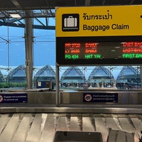 Photo taken at Baggage Claim 1 by Pradabpong W. on 11/6/2022