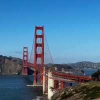 Foto diambil di Golden Gate Overlook oleh Géza K. pada 11/13/2023