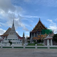 Photo taken at Wat Kanlayanamit Cross River Pier by Buabbuab C. on 7/2/2023