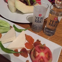 Foto diambil di Chef Marine Brasserie oleh Oğuzkan Akdemir  pada 8/25/2015