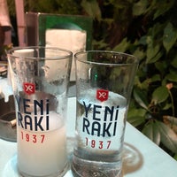 Das Foto wurde bei Çat Kapı Restaurant von Efe am 8/17/2022 aufgenommen