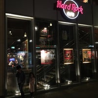 Photo taken at Hard Rock Cafe Köln by Liyana Y. on 8/1/2016