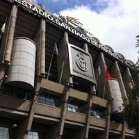 Photo taken at Santiago Bernabéu Stadium by Yasemin on 5/17/2013