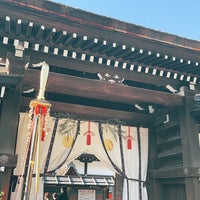 Photo taken at Shimogamo-Jinja Shrine by むう on 5/3/2024