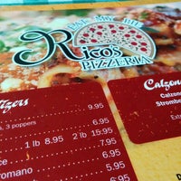 Снимок сделан в Rico&amp;#39;s Pizzeria пользователем Mark R. 7/23/2015