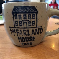 รูปภาพถ่ายที่ McFarland House Cafe โดย Corinne เมื่อ 11/27/2018