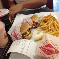 Photo taken at Fatburger by Nataly B. on 9/26/2012