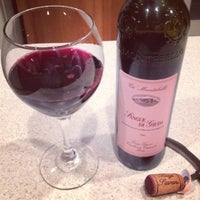 Снимок сделан в Vines Wine &amp;amp; Spirits пользователем Miss Nellom 10/6/2012