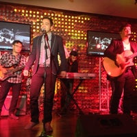 Das Foto wurde bei Hard Rock Cafe Guatemala von Cerveza Gallo am 1/25/2013 aufgenommen