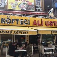 Photo taken at Meşhur Köfteci Ali Usta by Buket Ö. on 5/1/2017