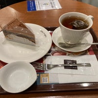 Photo taken at CAFÉ de CRIÉ by 俊介 奥. on 11/23/2021