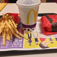 Photo taken at McDonald&amp;#39;s by ﾎｲﾋﾟ . on 5/12/2017