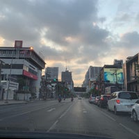 Photo taken at Ratchathewi Intersection Crossover by ShowpowMay J. on 4/11/2019