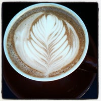 Das Foto wurde bei Frogg Coffee Bar and Creperie von Jonathon N. am 11/21/2012 aufgenommen