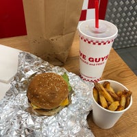 Photo taken at Five Guys by 𝐒hanie on 1/19/2018