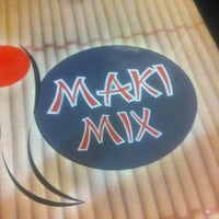 รูปภาพถ่ายที่ Maki Mix โดย Tatiana K. เมื่อ 4/6/2013