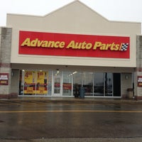 Photo taken at Advance Auto Parts by Stacie on 2/27/2013