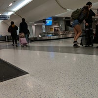 Photo taken at Baggage Claim - T5 by Nicco on 12/30/2018